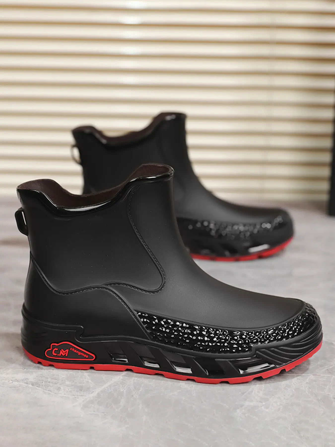 Unisex All-Terrain Outdoor Short Rain Boots, Lightweight Design, Anti-Slip Durable, Ideal for Fishing and Rainy Season Work Footwear, Non Slip Boots, Slip Resistant Boots