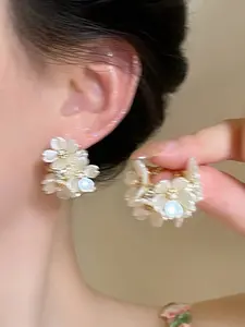 Elegant French Style Floral Hoop Earrings for Women, Luxurious Sweet Design, Perfect for Daily Wear, Dates, Parties