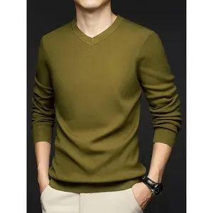 Men's cozy V-neck sweater-thick, casual long sleeve knit pullover for Fall/Winter