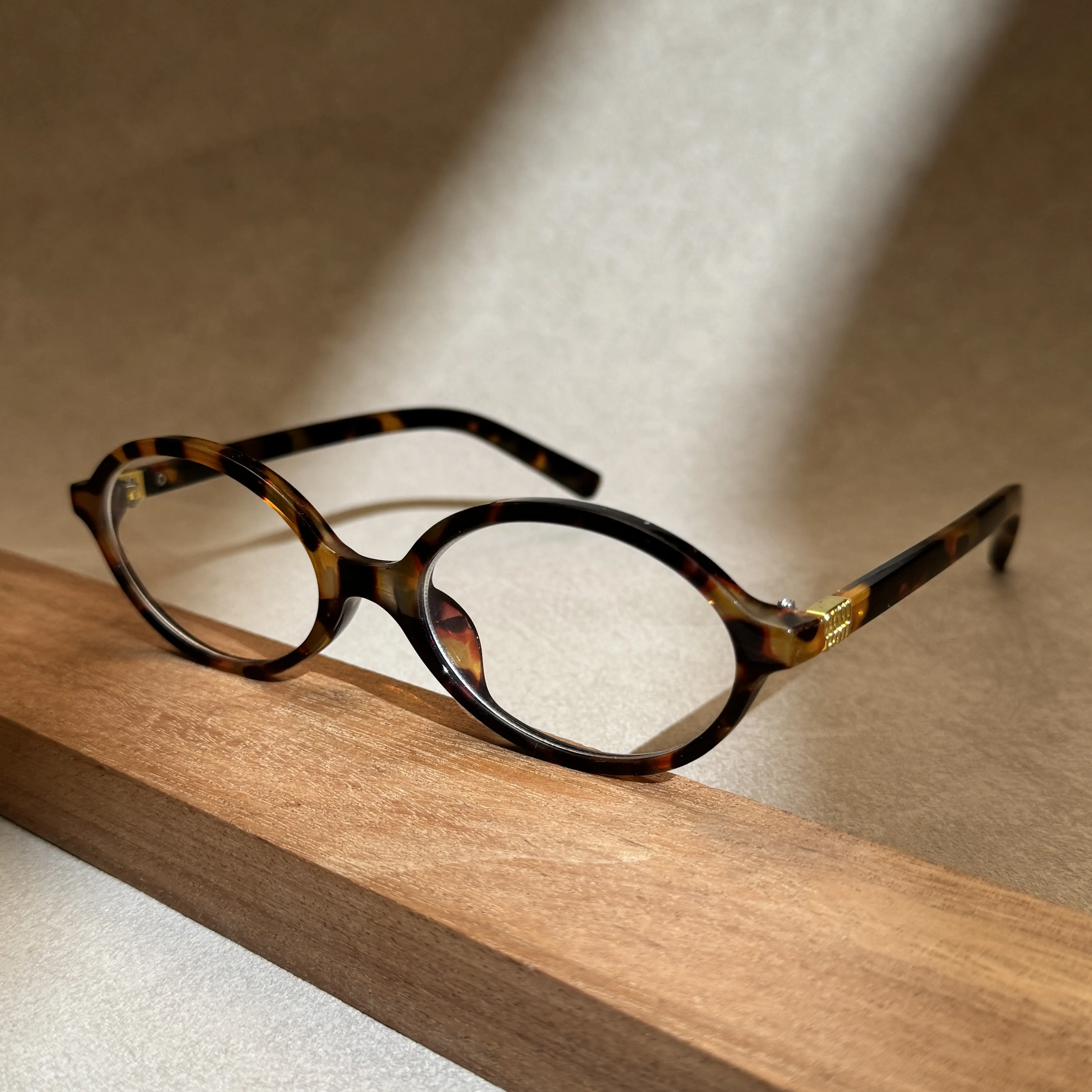 Tortoiseshell Vintage Oval Sunglasses | Blue Light Blocking