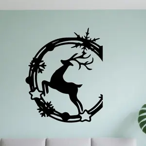 1 piece of retro black metal reindeer wreath wall decoration - elegant iron Christmas wreath with jumping deer and antlers, simple holiday decoration, exquisite deer silhouette and stylized antlers, perfect for Christmas home walls