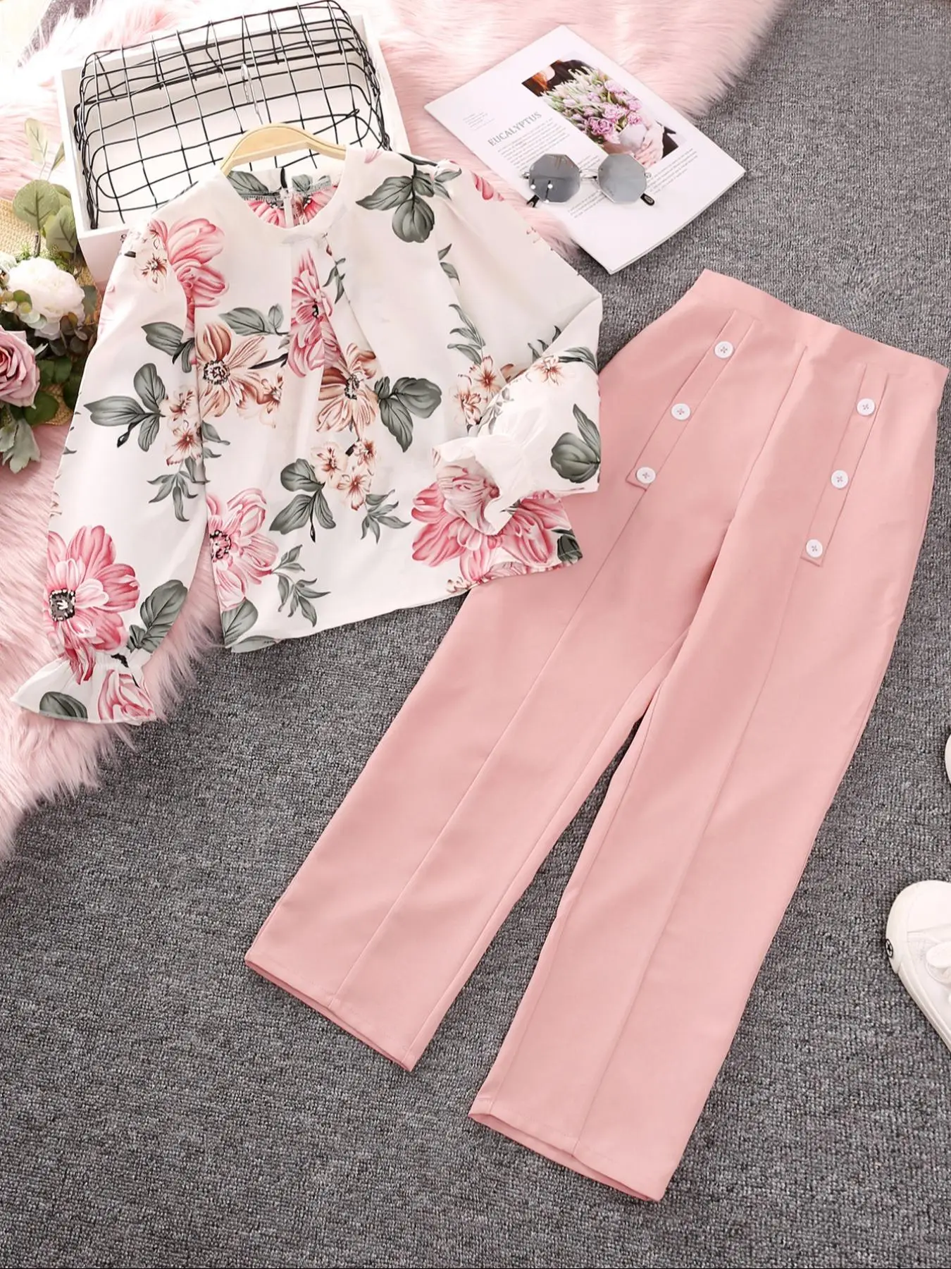 Two-Piece Set Girl's Floral Print Plicated Flounce Sleeve Blouse & Button Pants, Casual Keyhole Neck Top & Trousers for Daily Wear, Kids Clothes for F