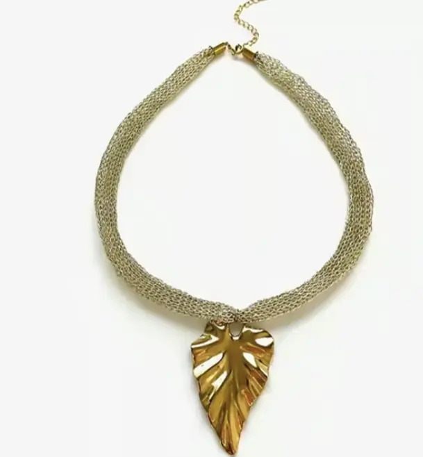 N169- Retro Geometric Necklace, Leaf Pendant 18K Gold