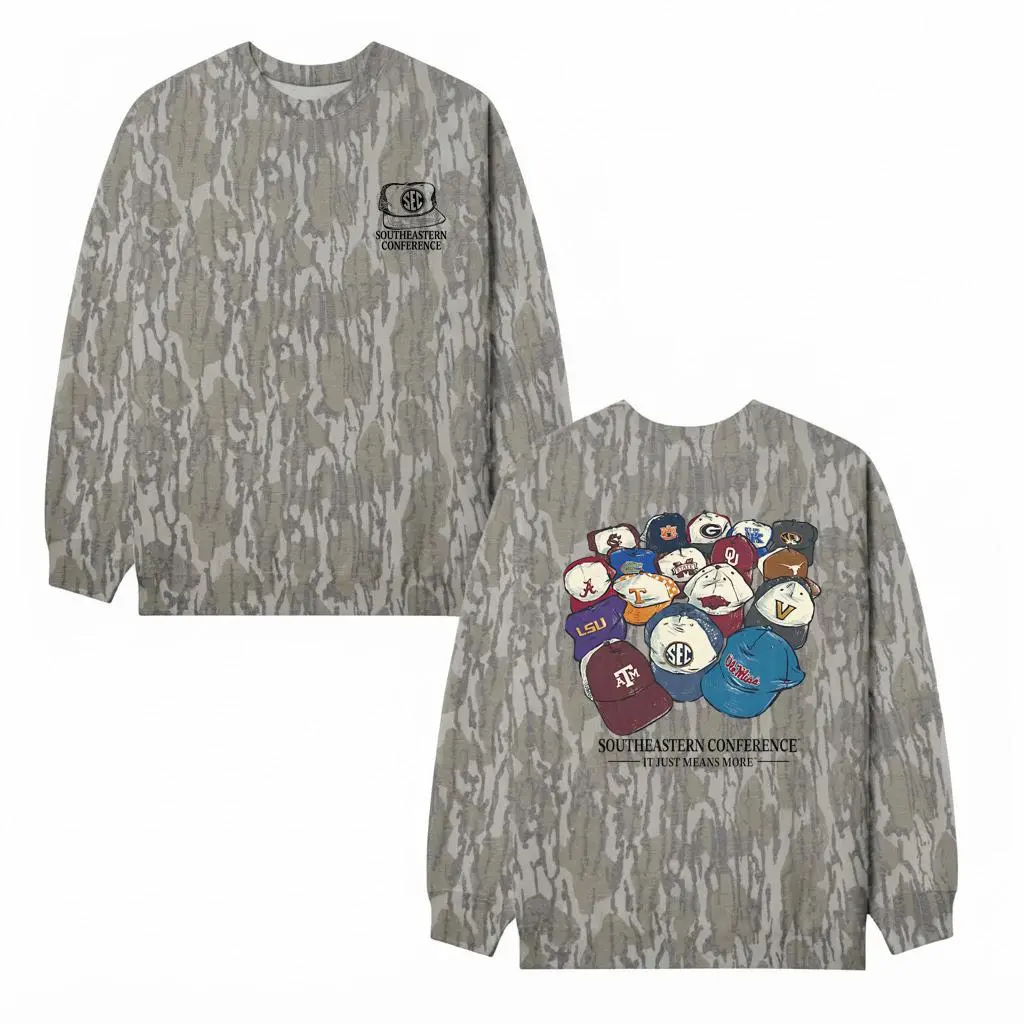 Vintage Mossy Oak Camo men SweaterShirt, Football Inspired Graphic Tee, Retro Hunting Camo men SweaterShirt