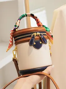 Small niche design rabbit ear decoration cylindrical bucket bag, detachable shoulder strap crossbody bag with silk scarf handle, can accommodate mobile phones, lipstick and other personal items, going out shopping, dating, Fashionable Bucket Bag