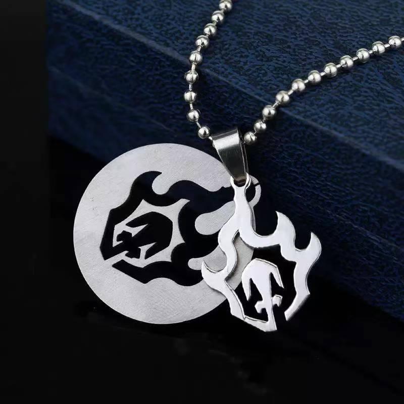 Bleach Ichigo Kurosaki Flame Detachable Necklace, Hollow Fire Pendant, Anime Cosplay Jewelry for Bleach Fans
