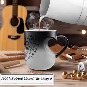 Heart Handle Color-Changing Mug, Thermosensitive Ceramic Coffee Cup, Travel Coffee Mug (11oz/330ML), Stylish Coffee Mugs, Ideal for Gifts & Daily Use, Unique Drinkware
