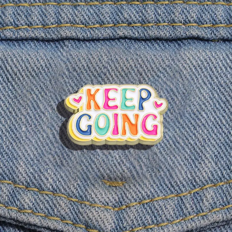Letter Design Brooch, Cute Cartoon Pin for Women & Men, Fashion Brooch for Party, Daily Clothing Decor, Trendy All-match & Exquisite Brooch for Birthday Gift, Charms, Jewelry, Heart, Fashion Accessory