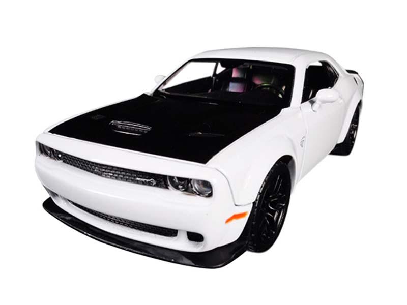 2018 Dodge Challenger SRT Hellcat Widebody White w/ Black Stripes - Diecast 1:24 Scale Model - Motormax 79350WH