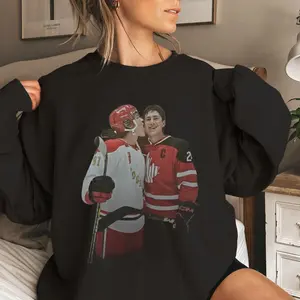 Hudson Williams Connor Storrie Heated Rivalry Sweatshirt, Rozanov Hollander Hockey Romance Hoodie, Vintage Gay Hockey Novel Theme Sweater, Classic BookTok Fandom Sweatshirt
