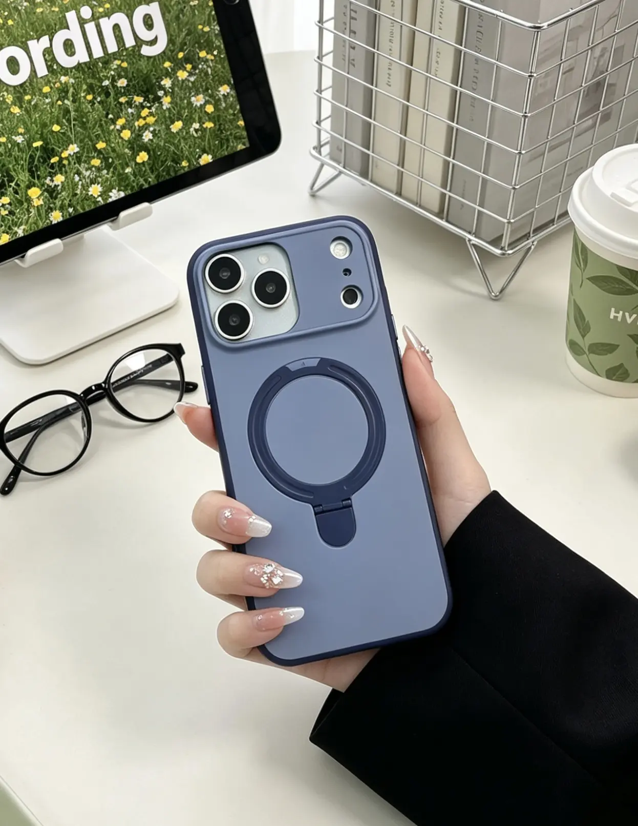 GD31-Dual-color, skin-friendly 2-in-1 protective case with built-in phone stand (available for various models)