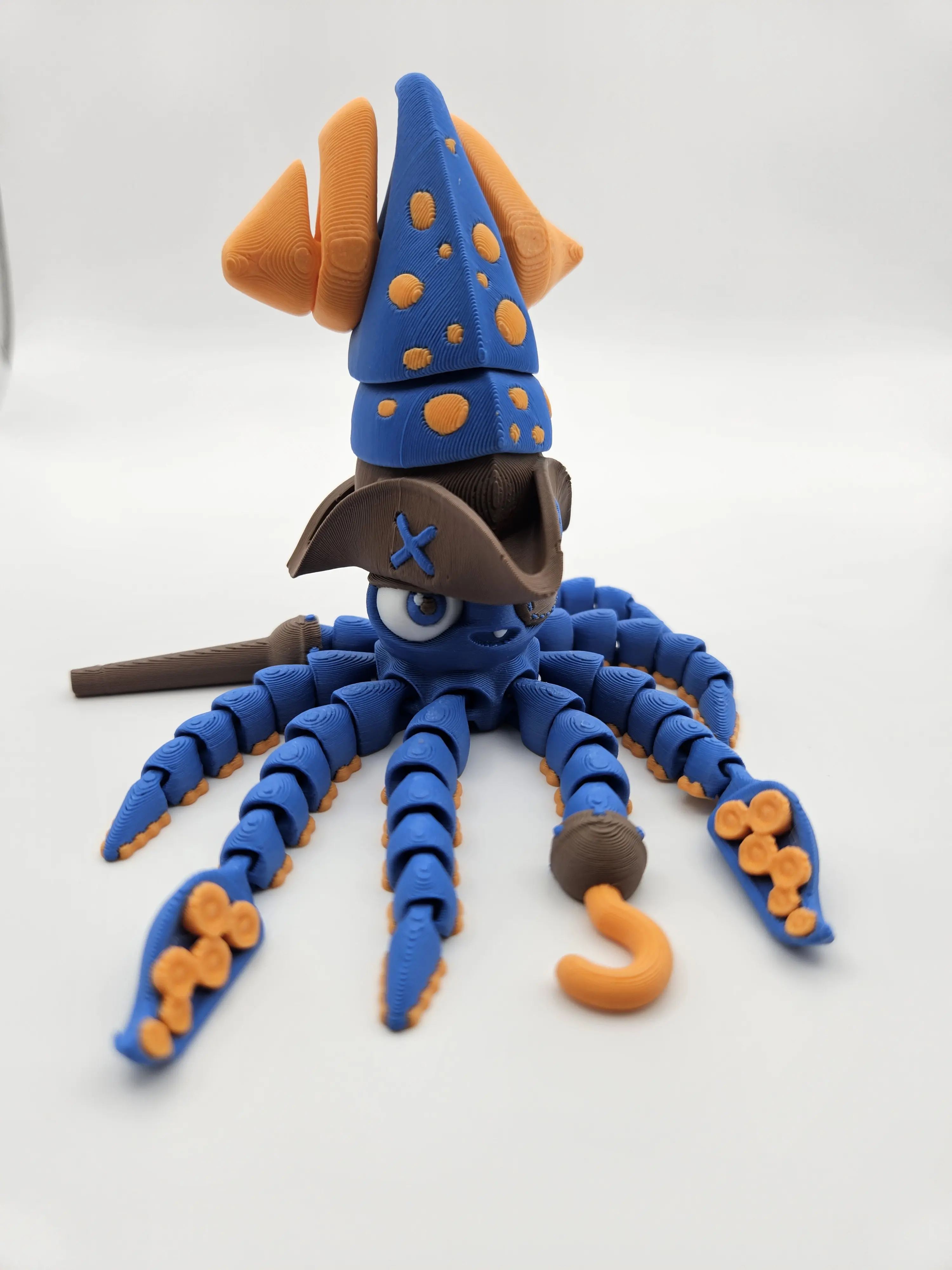 3D Printed Articulating Pirate Squid Figurine Great Gift and Desk Figure 3D Printed Articulating Pirate Squid Figurine Great Gift and Desk Figure