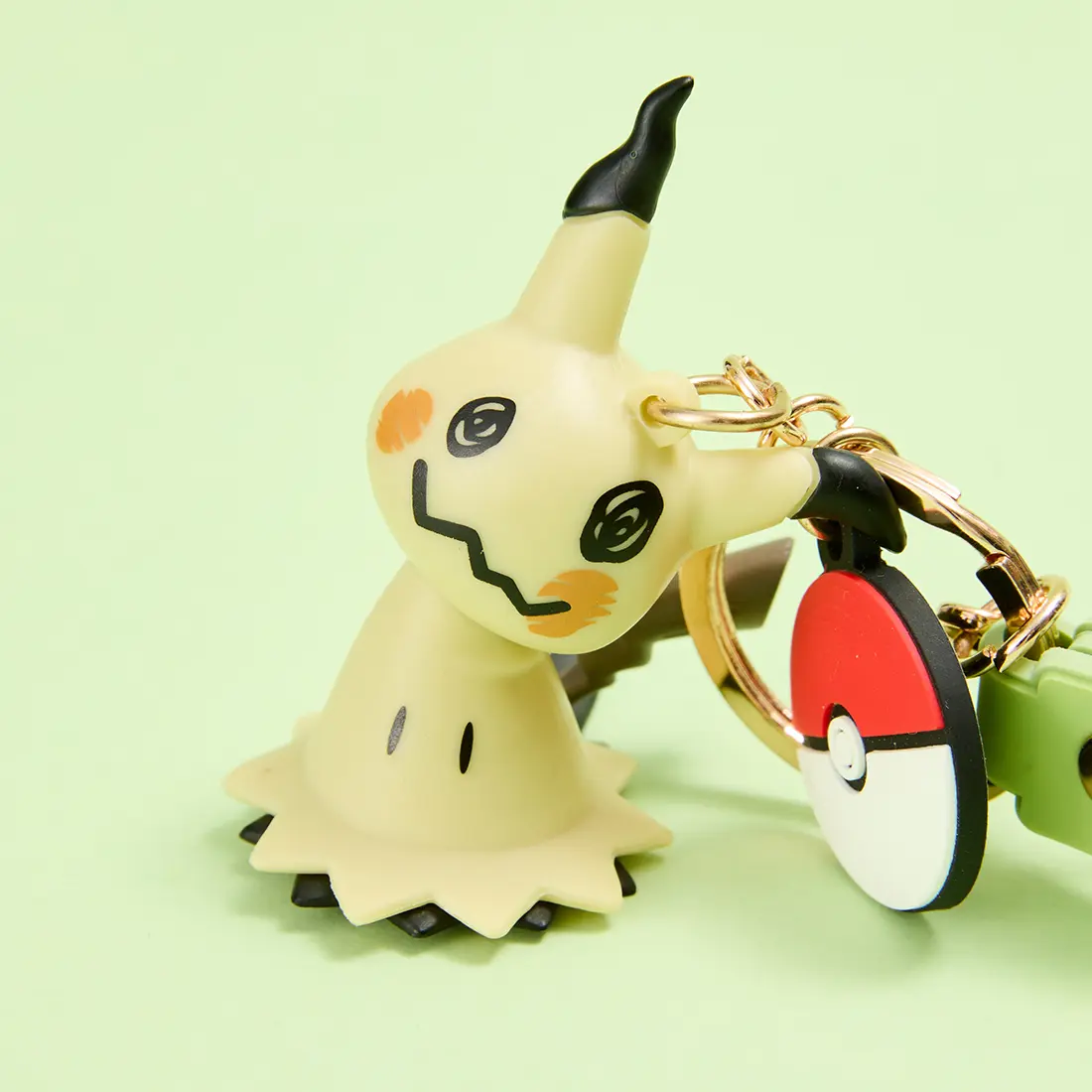 MINISO x Pokémon Pikachu Unisex Cute Keychain Charm, Fashion Accessory Key Charms, Character Bag Pendant for Backpacks & Keys, Gift Ideas, Character Charm