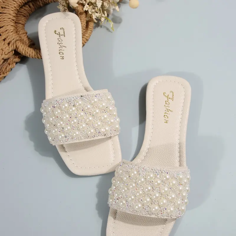 Women's Slip-On Elegant Comfortable Casual Rhinestone Pearl Flat Fashion Beach Slippers, PU Leather Gingham Design, Rubber Sole, Flat Summer Sandals, Footwear For Beach, Daily Fashion Footwear, Fashionable Comfy Sandals, Fashionable Glitter Sandals