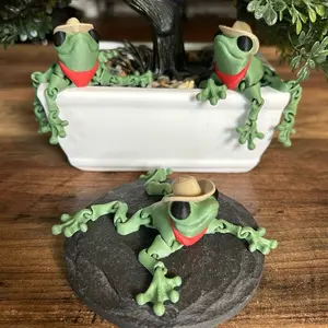 Cowboy Frog (3D Printed, Articulating, Decor)