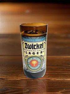 Urban Chestnut Zwickel Candle