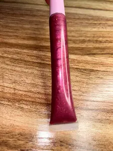 Sugar Plum Lip Gloss - Magenta Liquid Gloss with Long-Lasting Finish and Pore Minimizing Properties - Glossy