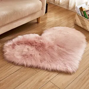 1 piece of plush heart-shaped area cushion - Machine washable, made of soft polyester and acrylic blend, lightweight and comfortable decorative cushion, suitable for use in living rooms, bedrooms, and office interiors.