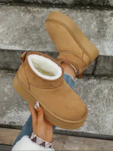 Women's Thick Plush Lined Platform Snow Boots, One-Step Closed Slippers with Fuzzy Details, Winter Comfort and Warmth, Fashionable Snow Shoes, Winter Booties