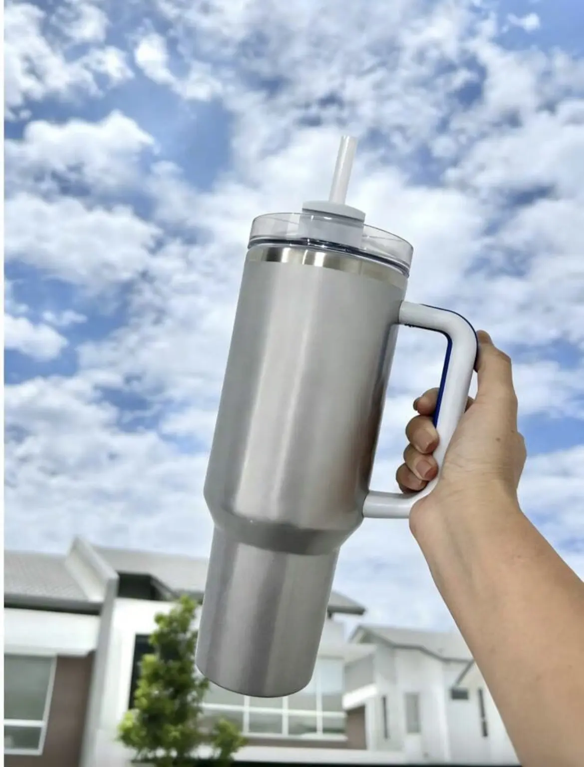 Stan 40 OZ, Blue Paint Finish, Silver Titanium Paint Finish, Large Capacity Water Cup,Stainless Steel Portable Water Cup, Equipped With Straw And Handle, Double-Layer Vacuum Insulated Stainless Steel Water Bottle  Drinkware Flasks Beverage Insulation