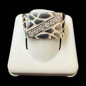 Nugget Ring Silver middle design