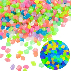 Luminous Garden Pebbles, Outdoor Decorations, suitable for gardens, lawns, outdoor paths, corridors, and aquarium decoration. Also suitable for fish tanks, sidewalks, flower beds, and home decoration (random colors and styles)