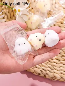 Squeeze Chicks Toy keychain,1pcs Mini Chicken Toy Children's Party Gift Box, Cute Malleable Toy Chicken, Soft Chicken, Suitable for Adults and Children Slow Rebound Decompression Toys
