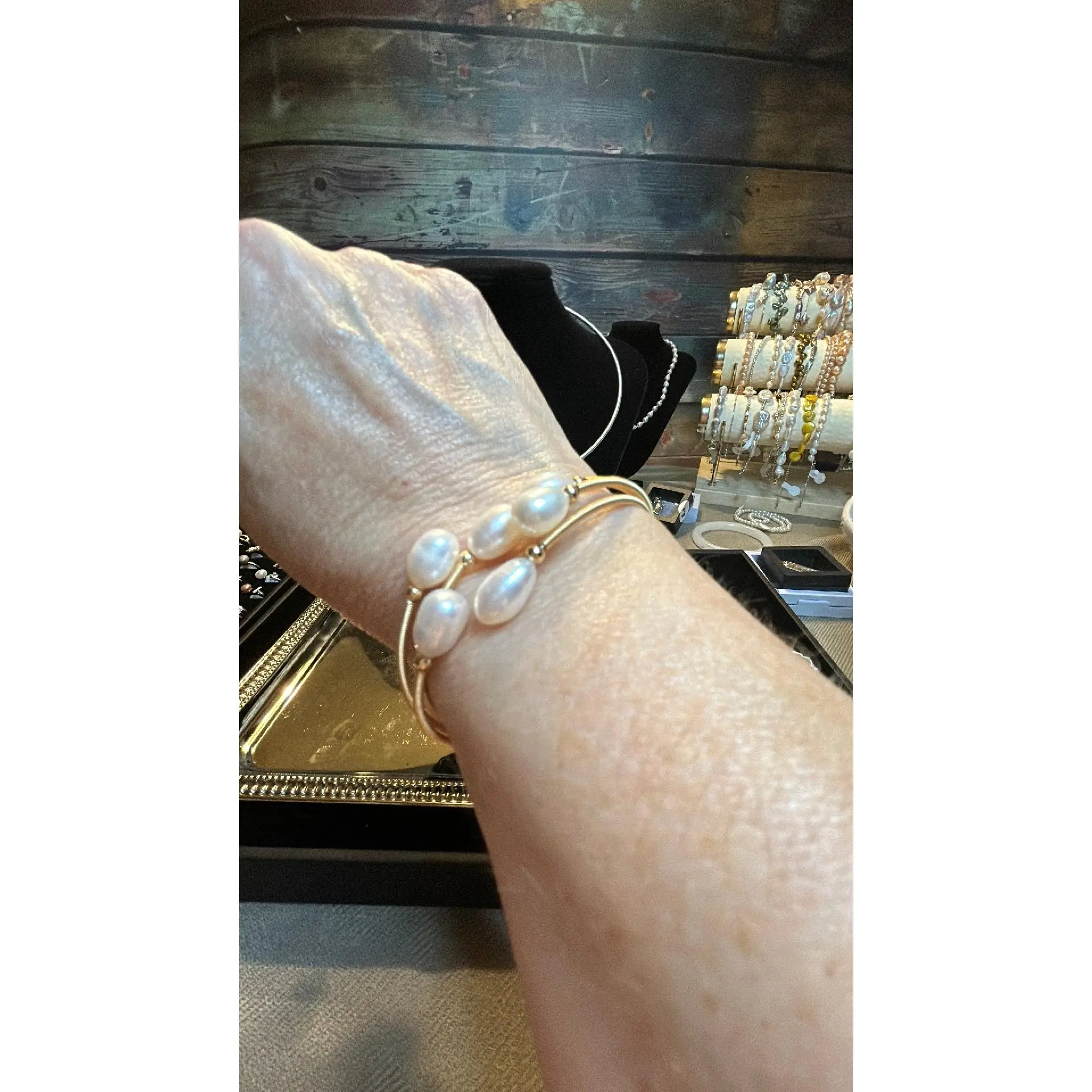 Freshwater pearl bangle