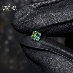 [VA RA] Full Sparkle Square CZ Cartilage Stud Earrings for Men Women, Green Titanium Internal Thread Piercing Earrings, 6mm 4mm Helix Conch Studs, Y2K Bling Ear Jewelry, Daily Party Birthday Holiday Gift