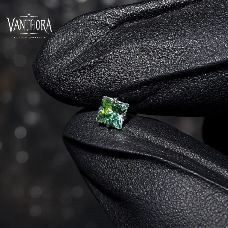 [VA RA] Full Sparkle Square CZ Cartilage Stud Earrings for Men Women, Green Titanium Internal Thread Piercing Earrings, 6mm 4mm Helix Conch Studs, Y2K Bling Ear Jewelry, Daily Party Birthday Holiday Gift birthday anniversary gift wear everyday