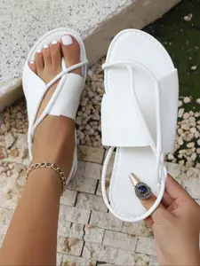 Women's Plus Size Slip-On Sandals, Casual Roman Style Beach Shoes, Comfortable Flat Footwear for Summer, Trendy Minimalist Design