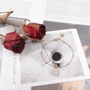 Pre-owned Dior Pearl Gold Metal Bracelet T10290056