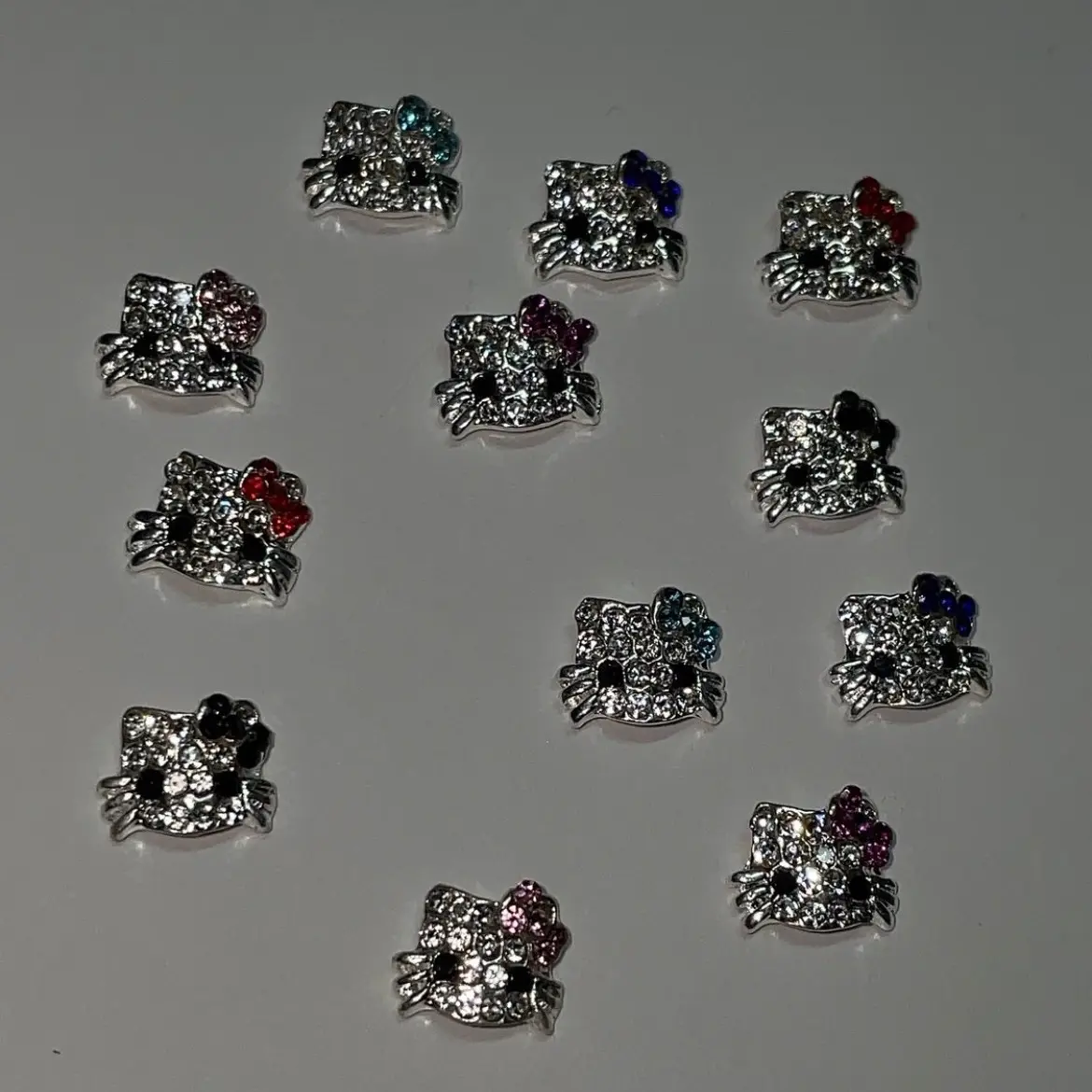 HK Rhinestone charm