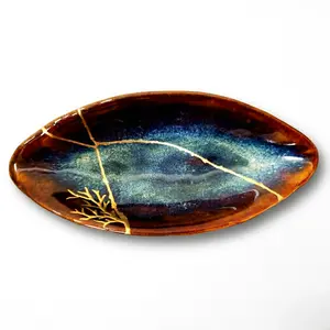 Handcrafted Cosmic Blue Kintsugi Oval Boat Dish - Wabi-Sabi Ceramic Art - Meaningful Gift for Mother, Father & Family (14 x 6.5 cm)