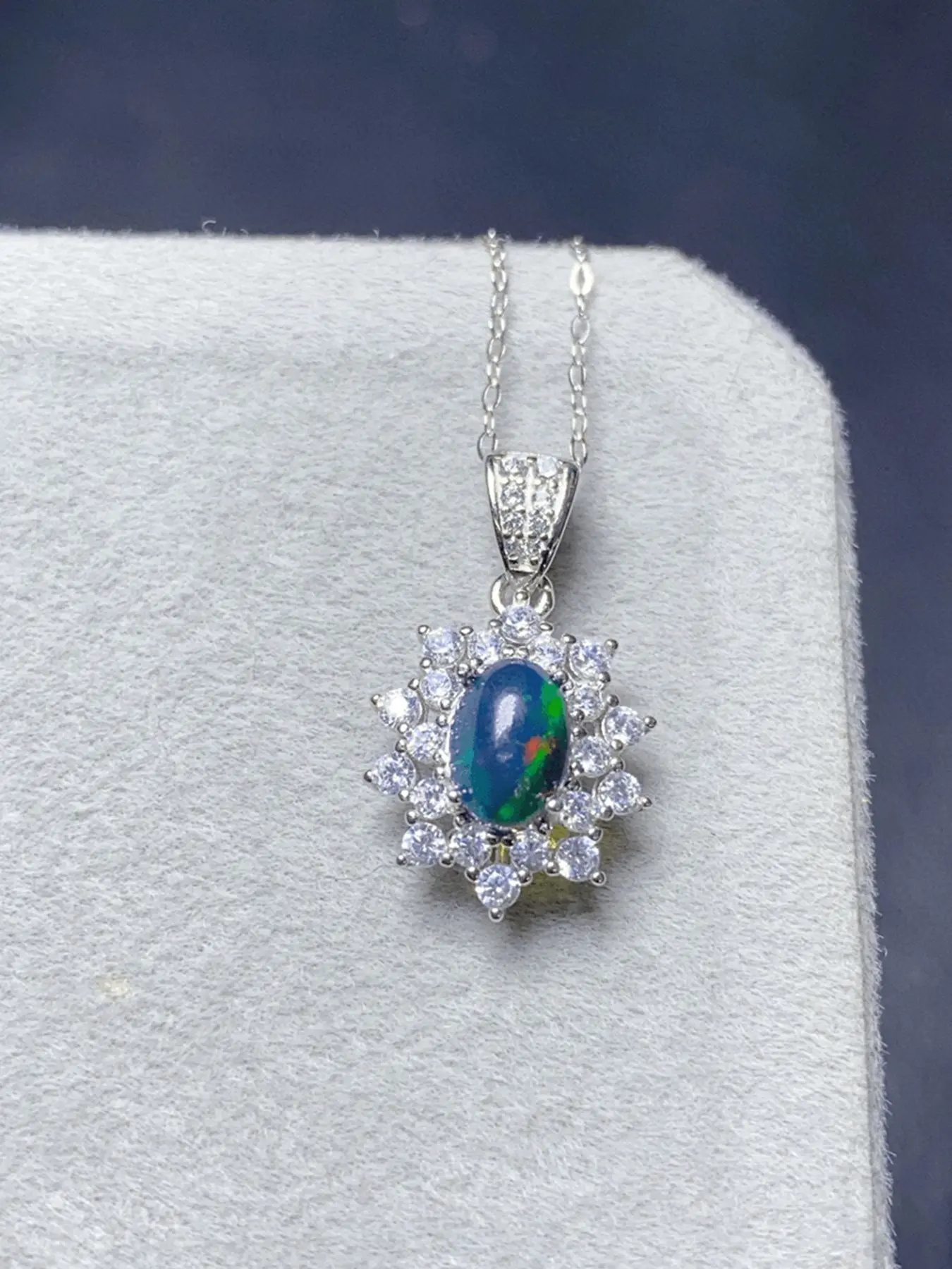 Women's S925 Silver Natural Opal Pendant Necklace, Perfect Gift for Women, Ideal for Wedding & Anniversary Celebrations