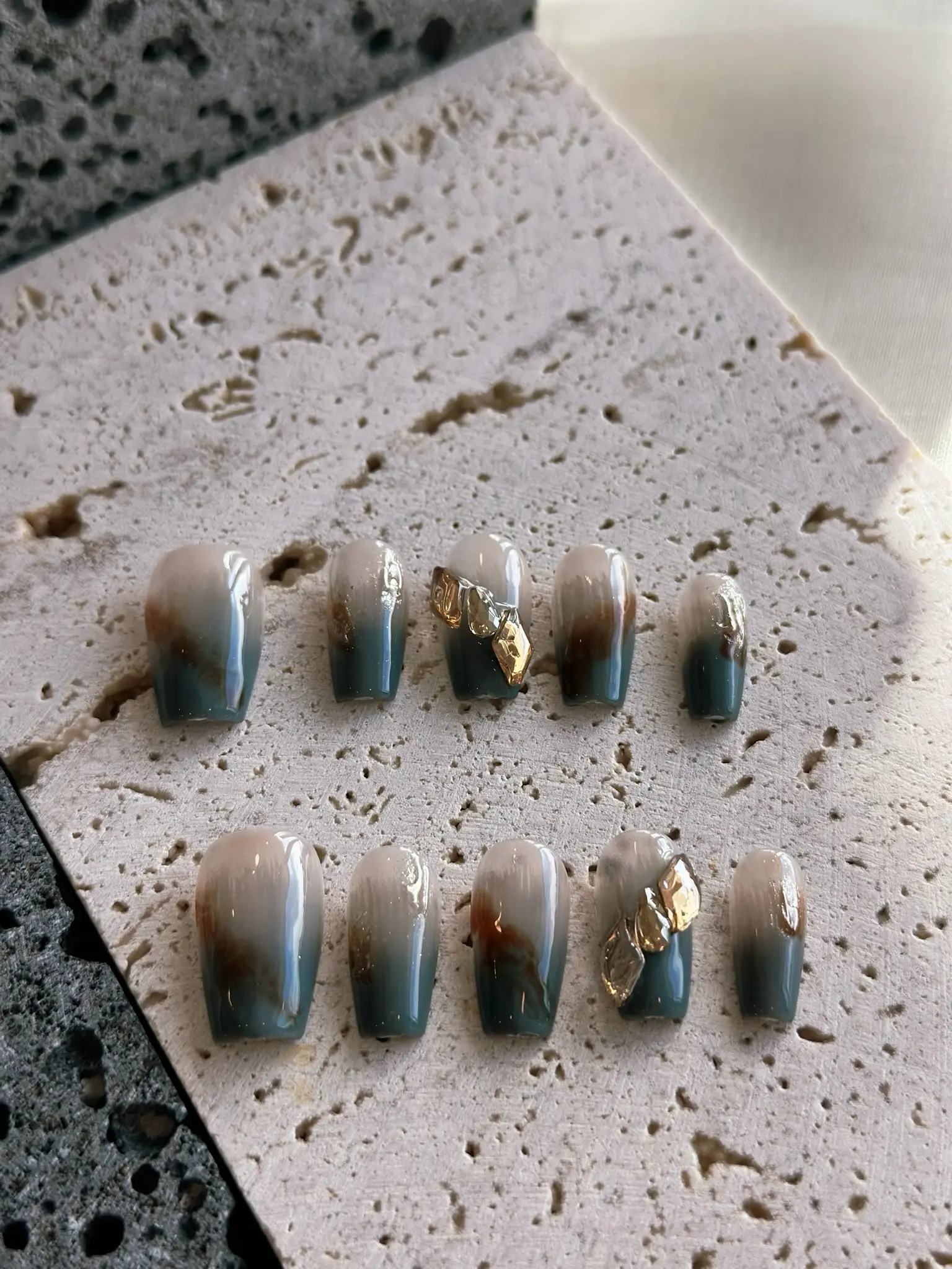 Gold Flecked Horizon Set/Handmade Coffin shape Press on Nails