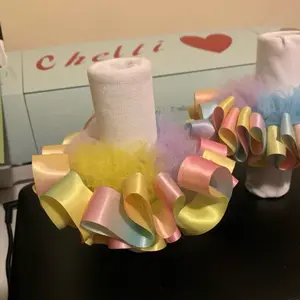 detachable ruffle ankles
