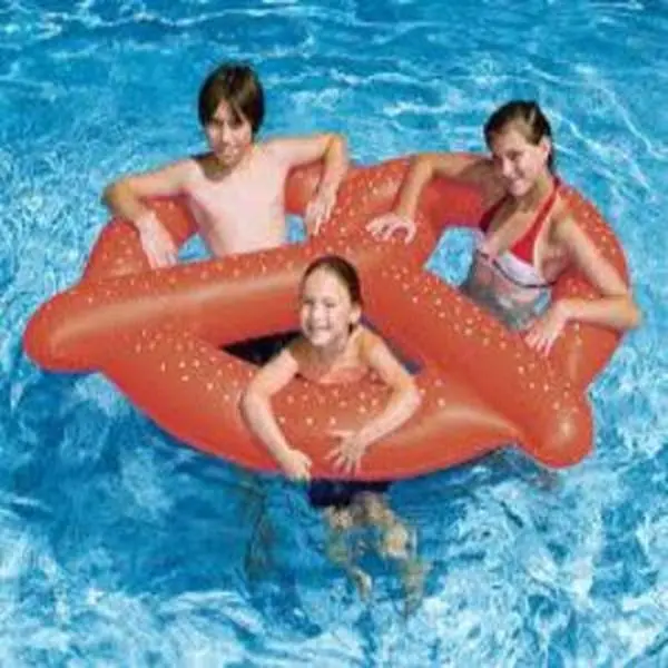 Swimline Giant Pretzel