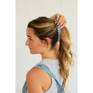 Bright Sky Banana Clip