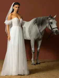 Pure Color One-Shoulder Mesh Patchwork Wedding Dress, Elegant Bridal Gown, Perfect for Special Occasions, Unique Design