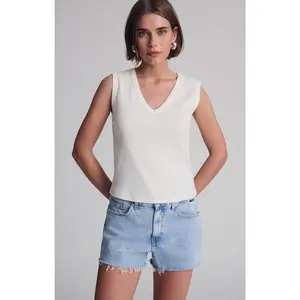 V-NECK TANK TOP IN COCONUT MILK
