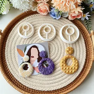 3pcs Single Minimalist Circular Hollow Polymer Clay Earring Cutter, Precision Geometric Mold for Polymer Clay, Plastic Cutter for Jewelry and Earrings, Vacation Themed Earring Mold, Craft Tools, Flower shape clay mold, Spring clay mold, Diy Kit