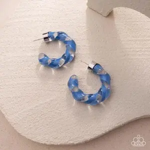 Coiled Cameo Earrings - Blue & Clear Twisted Design for Stylish Accessory