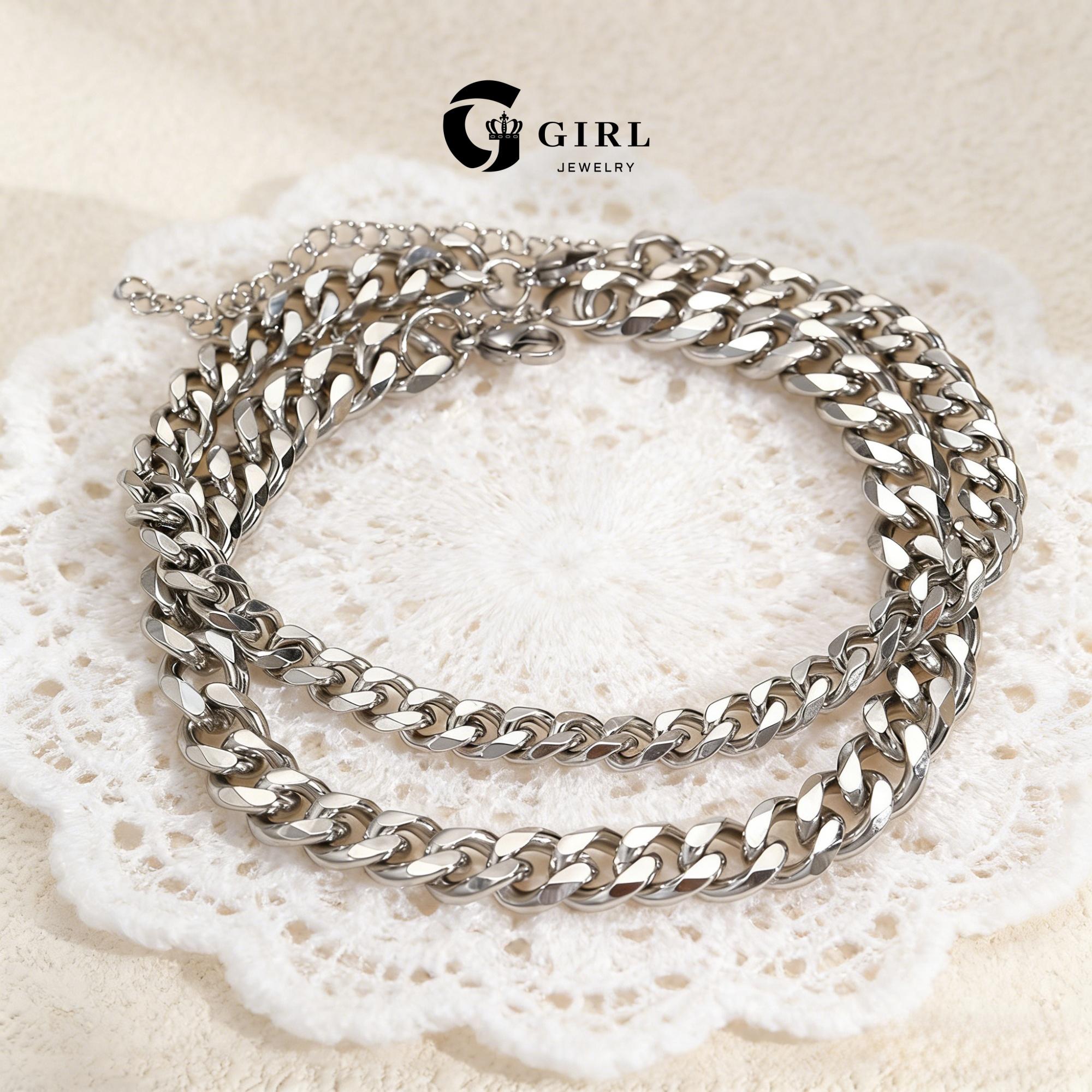 GGIRL 2Piece/Set Double-layer Chunky Cuban Link Chain Anklet for Women and Man Waterproof Adjustable Length Fashion Chic Foot Accessories For Party /Beach Stainless Steel Trendy Layered Anklet Summer Jewelry Set Gift