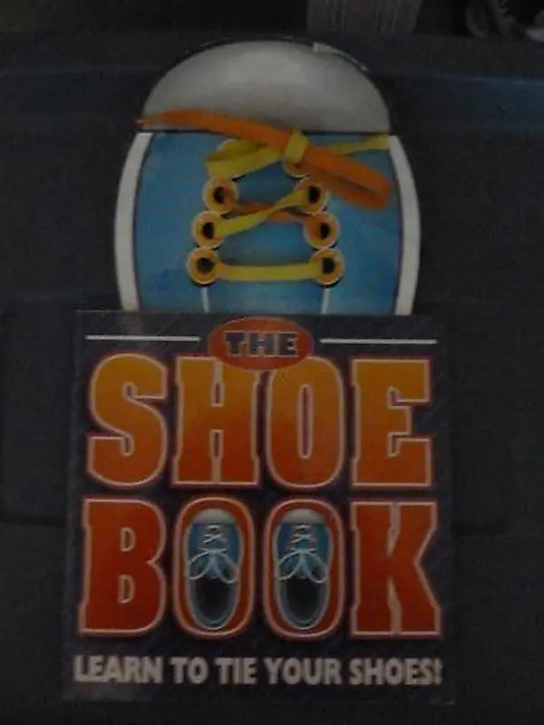 Used Kids' Educational Book - Learn to Tie Your Shoes by Kate Mason (Paperback)