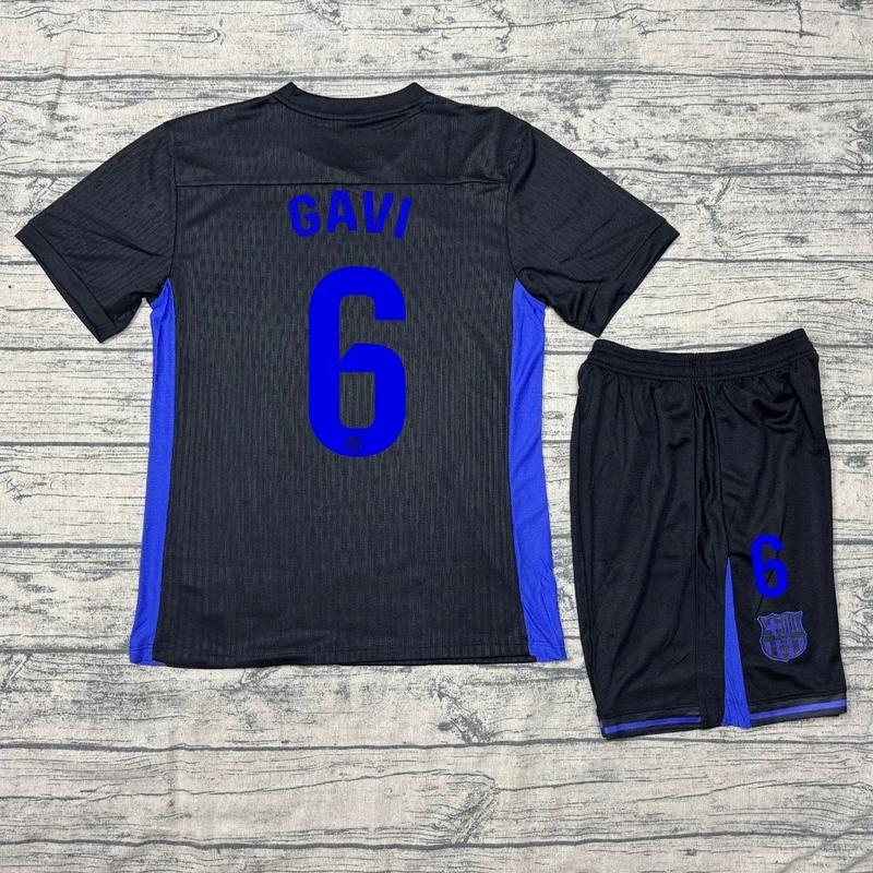 BARCELONA FOOTBALL CLUB KIT - BLACK EDITION 2026 - High-quality fabric, suitable for professional matches, complete with all logos.