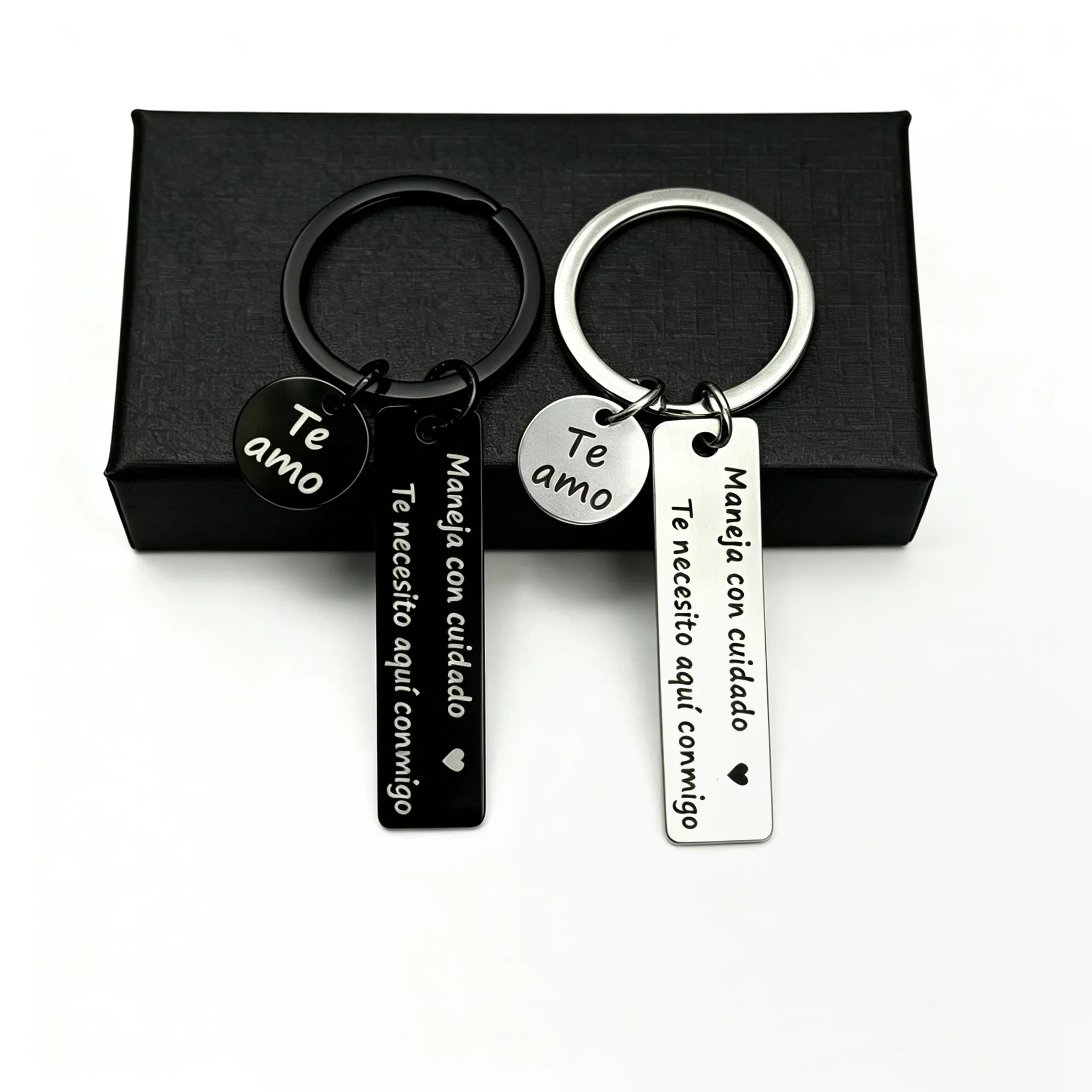 ミュージシャン POINTLESS JOURNEY LOGO KEY CHAIN Black BLACK Keychain - David Belle – David Belle Parkour