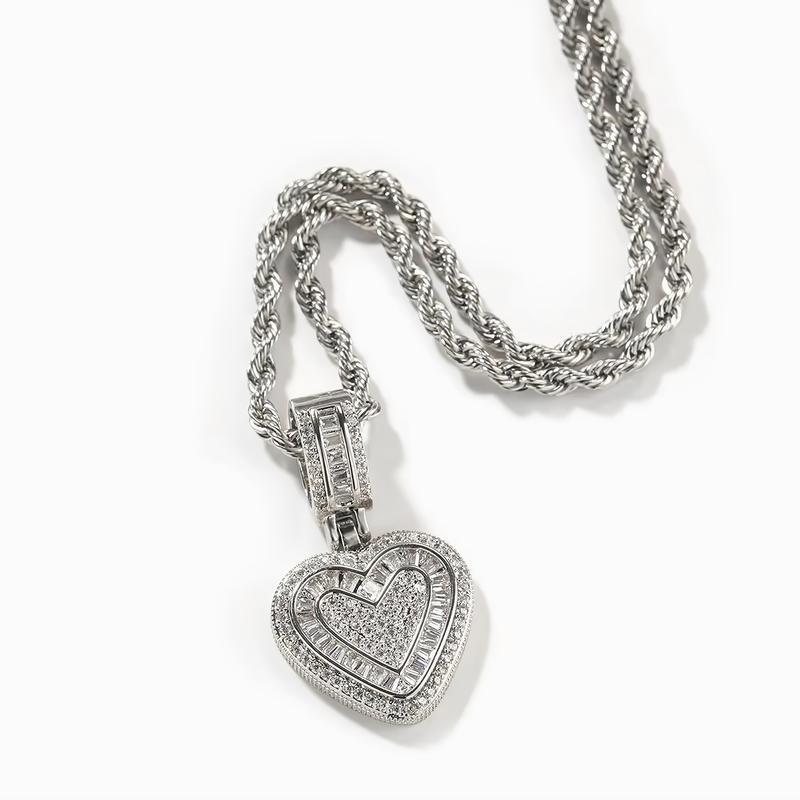 Hip Hop Heart Necklace for Women and Men Cubic Diamond Heart Pendant Necklace for Men Birthday Gifts for Women Love Design Exquisite