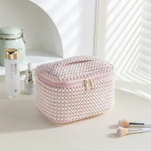 New Velvet Makeup Bag, Travel Portable Wallet, Girl Style Handbag, Large Capacity Storage Bag, Convenient and Stylish Accessory, Travel Makeup Organizer
