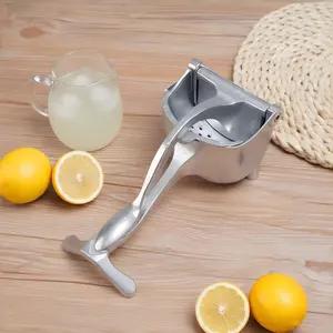 Manual Fruit Squeezer, Reusable Fruit Juicer, Household Fruit & Vegetable Juicer, Fruit Juice Extractor, Kitchen Gadgets for Home Use